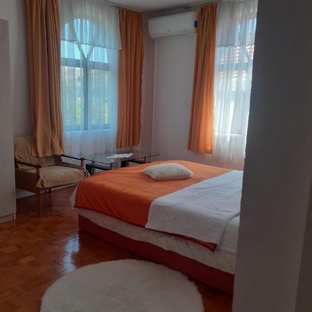 Apartman Sunce Raslina Buitenkant foto