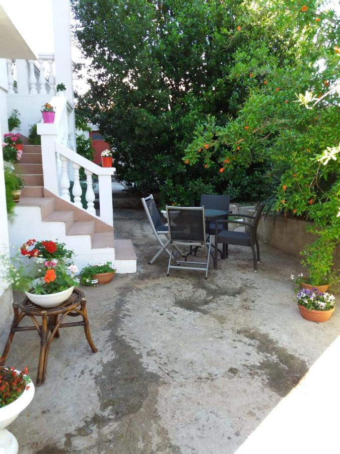Apartman Sunce Raslina Buitenkant foto