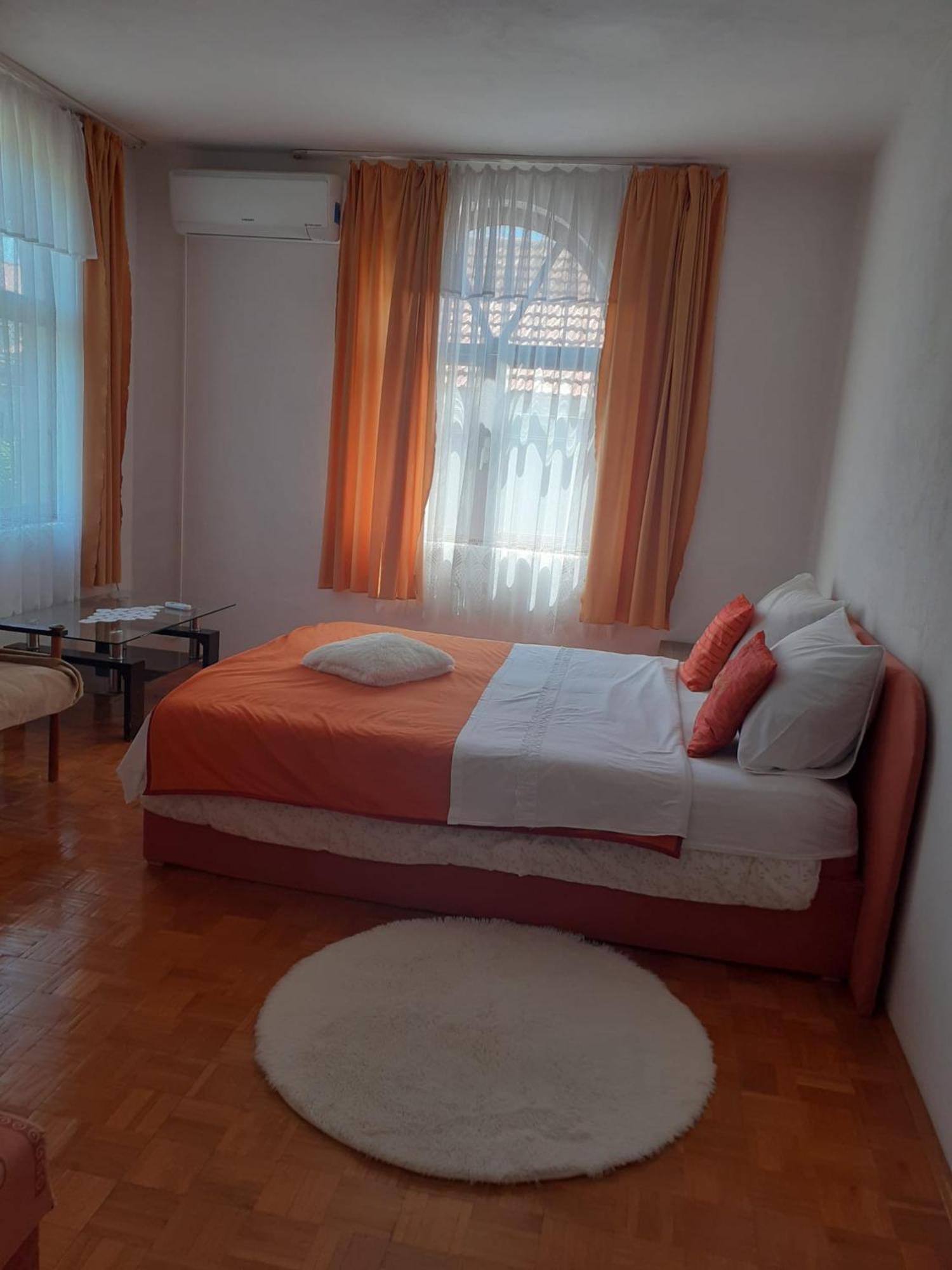 Apartman Sunce Raslina Buitenkant foto