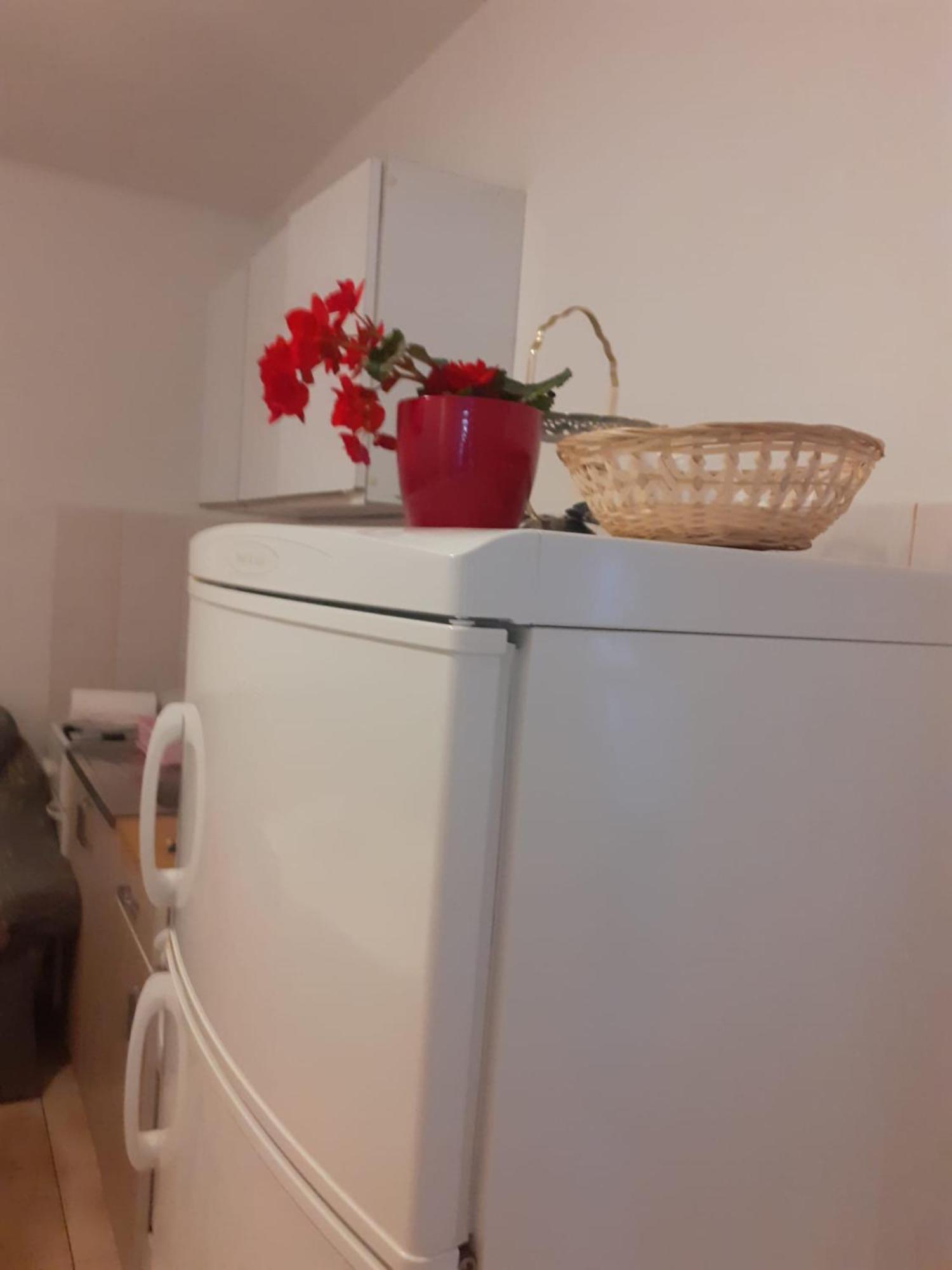 Apartman Sunce Raslina Buitenkant foto